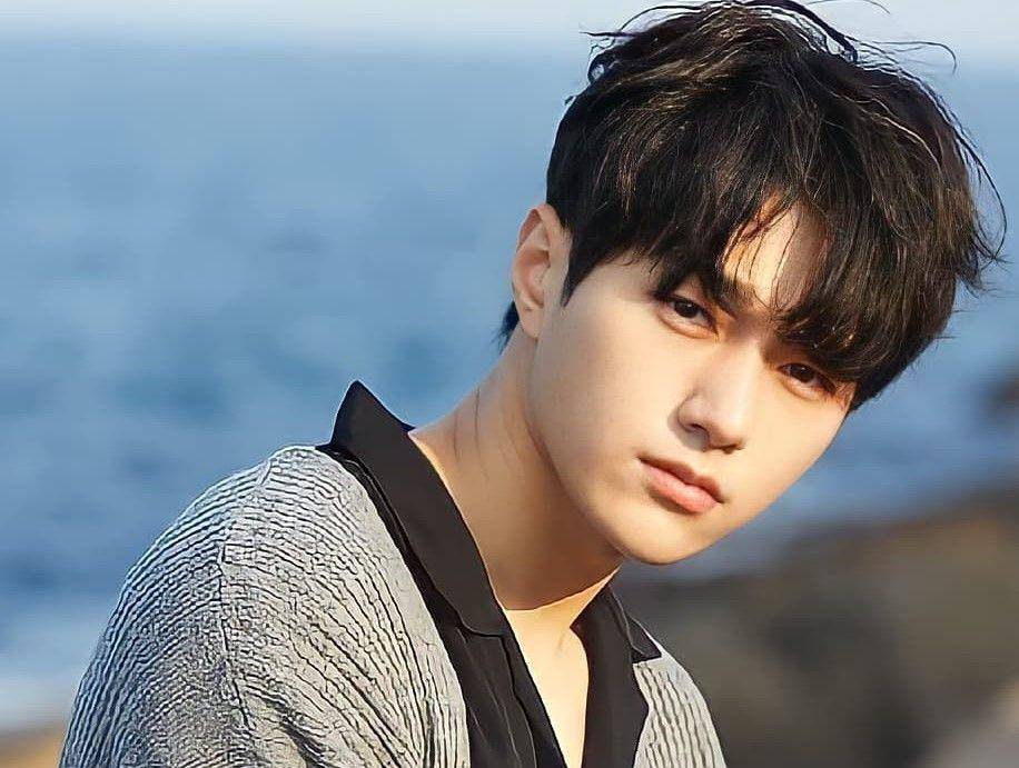 instagram.com/kim__myung_soo