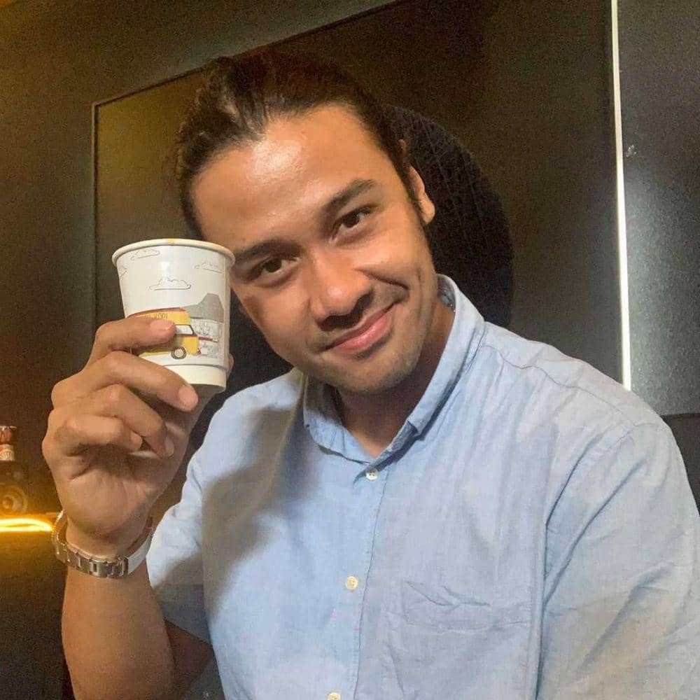 instagram.com/chicco.jerikho