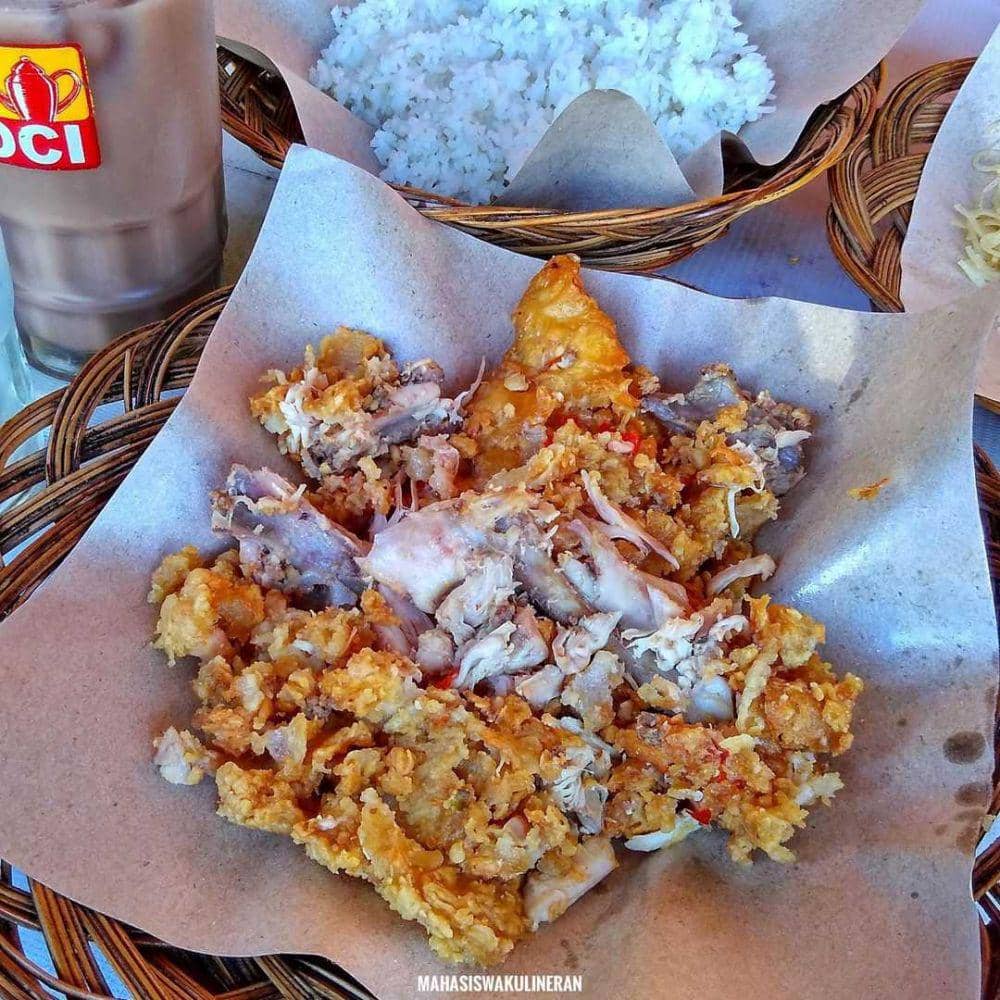 7 Rekomendasi Tempat Makan Enak Dekat UGM, Andalan Mahasiswa Nih!