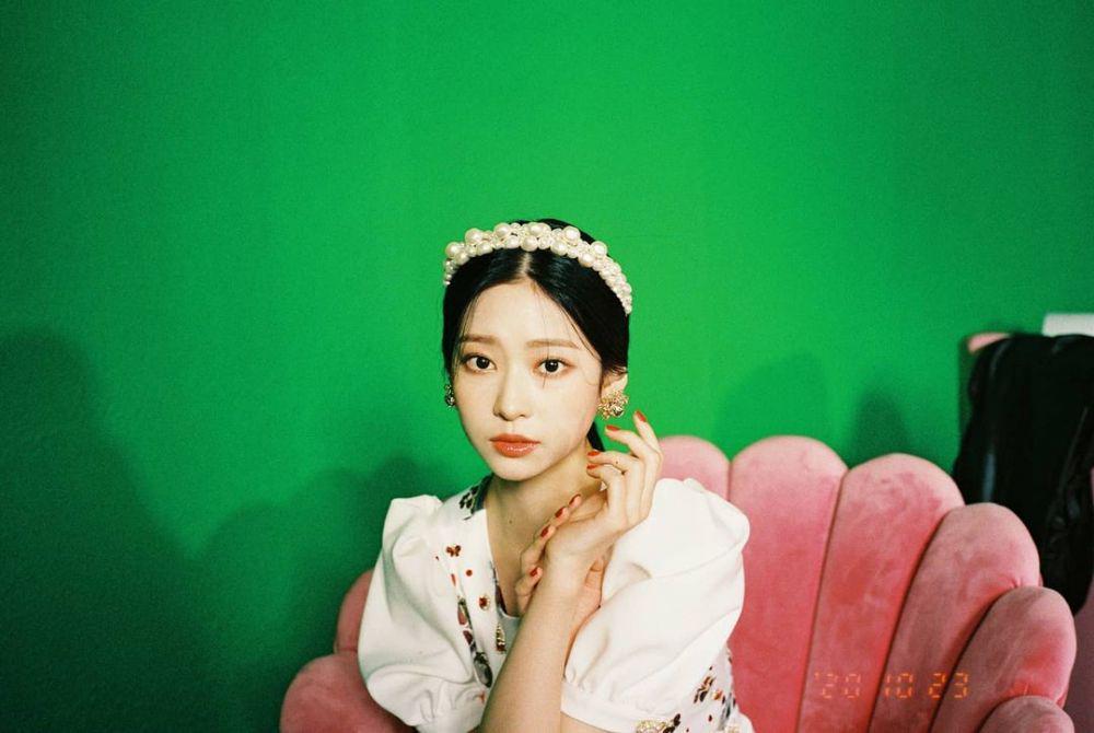 instagram.com/official_izone