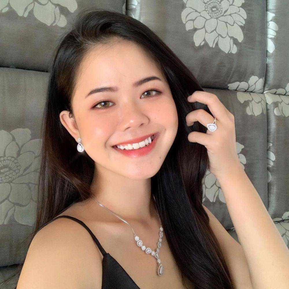 instagram.com/pebbi.lieyanti