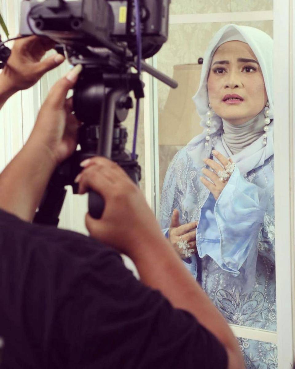instagram.com/ikkenurjanah0518