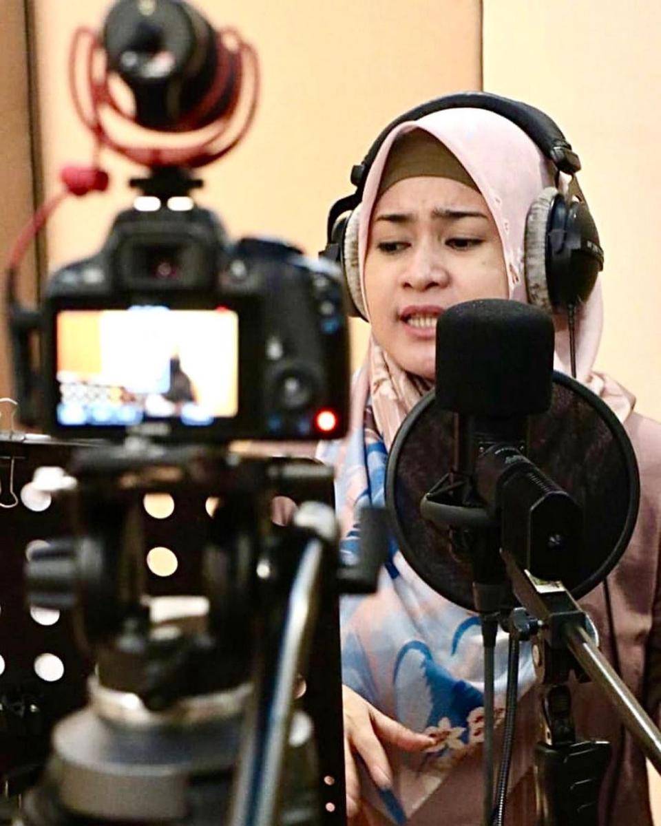 instagram.com/ikkenurjanah0518