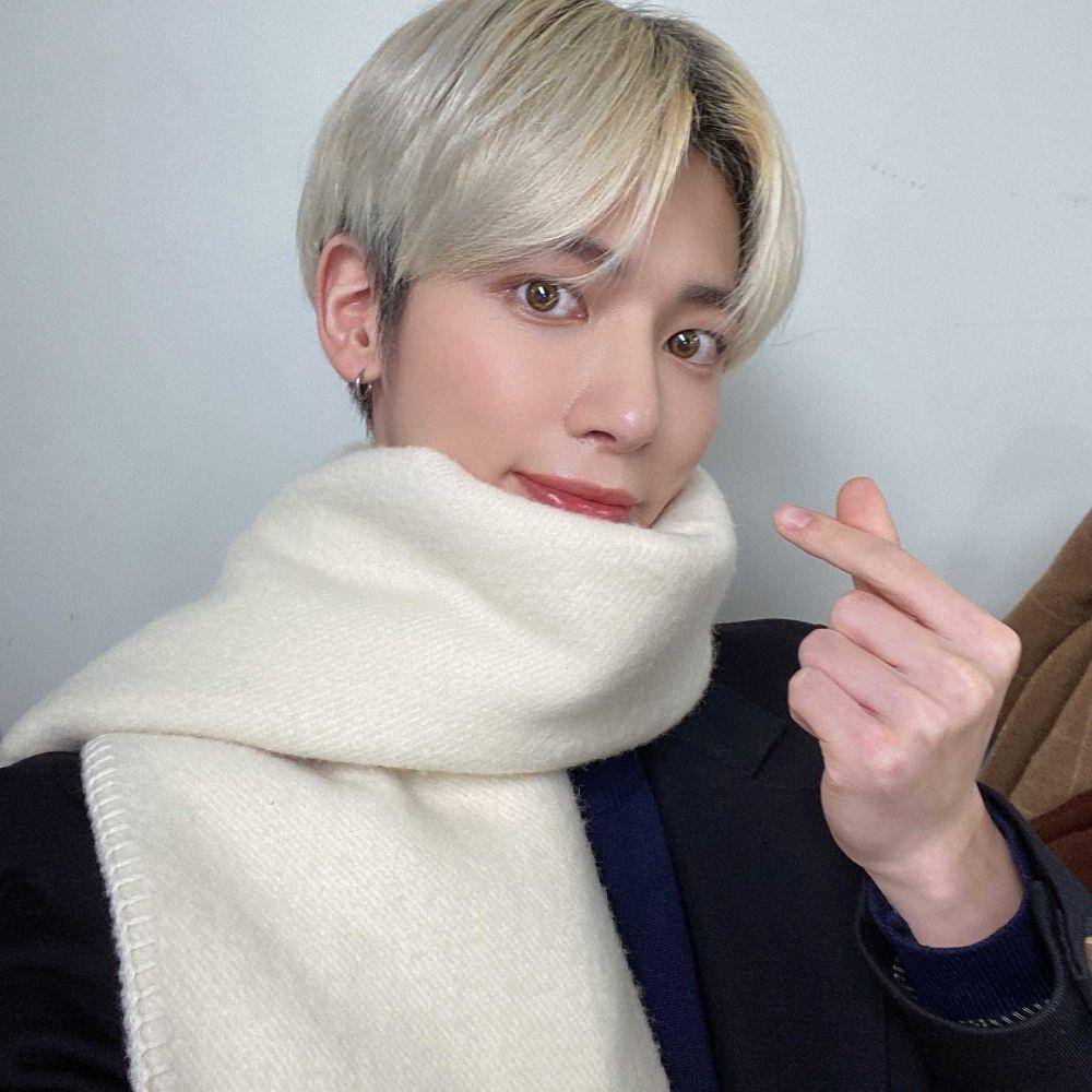 twitter.com/TXT_members