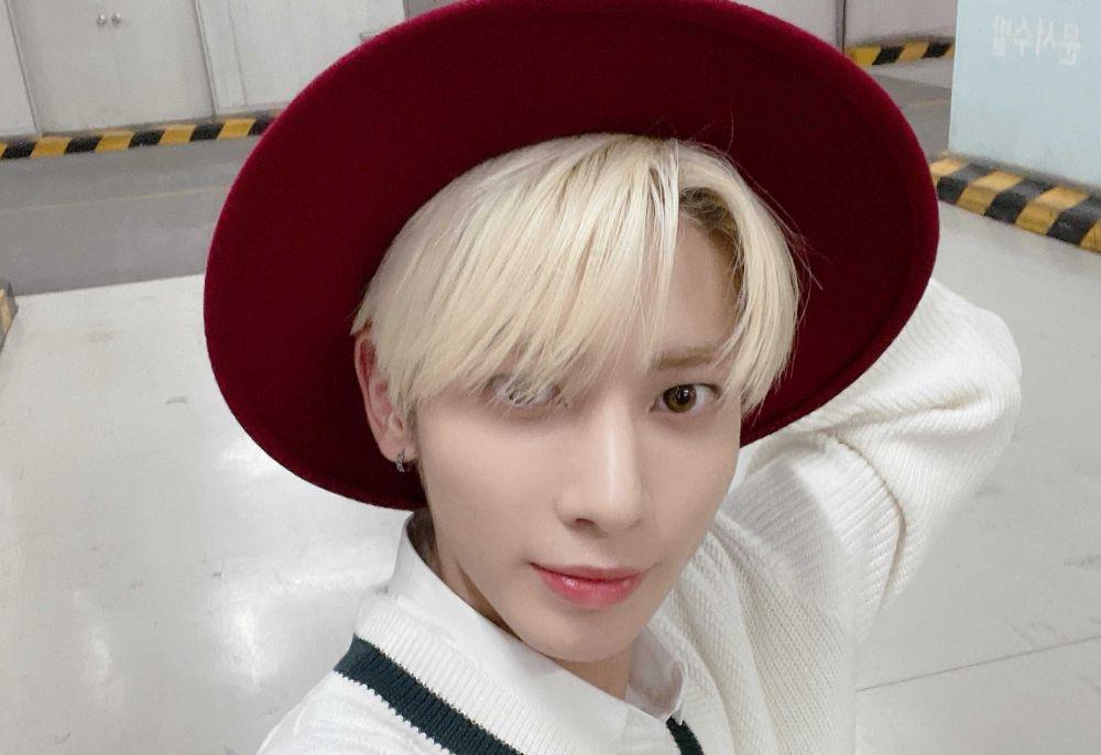 Ini 9 Potret Selfie Kece Taehyun TXT yang Genap Berusia 19 Tahun