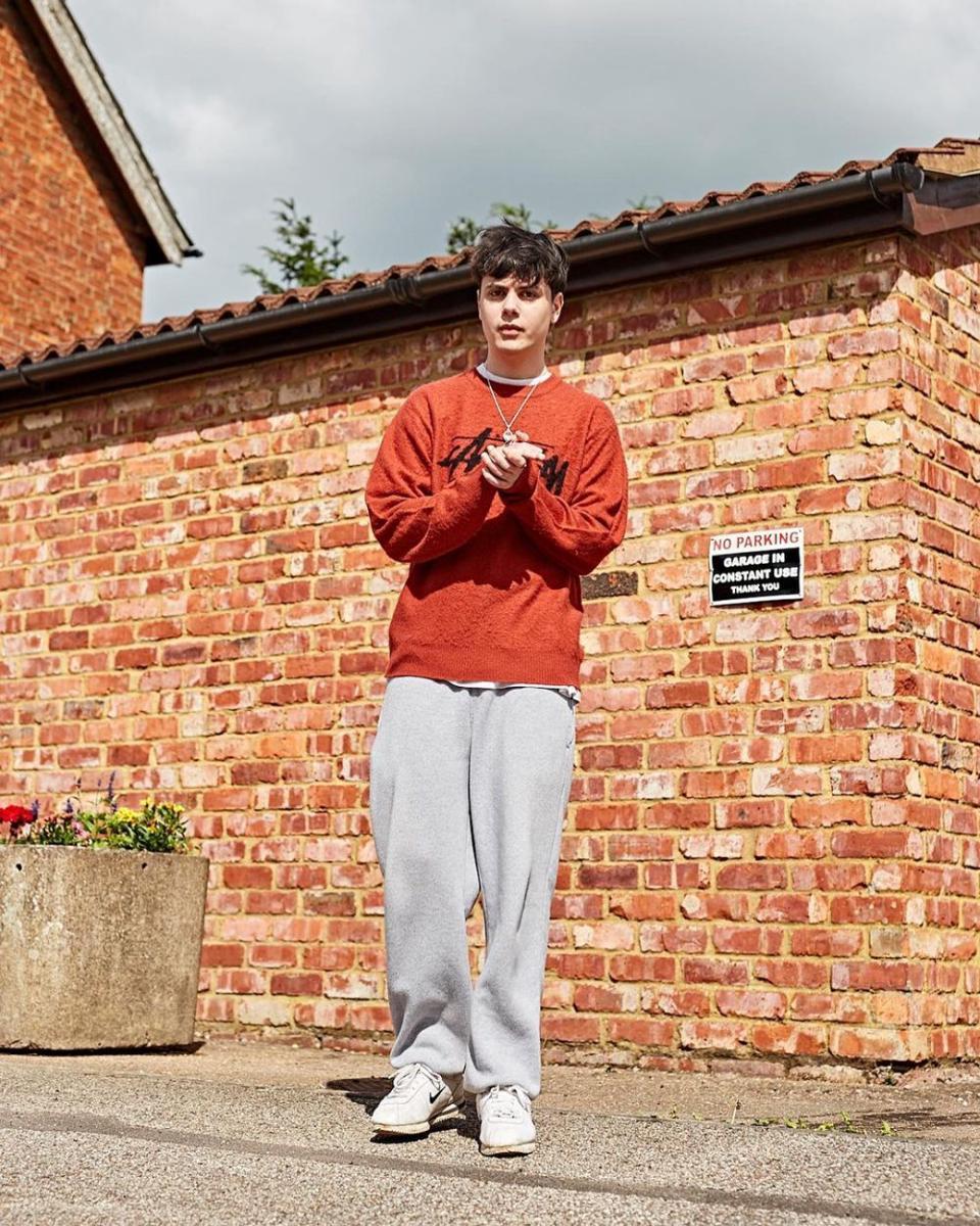 instagram.com/ihatetomaustin