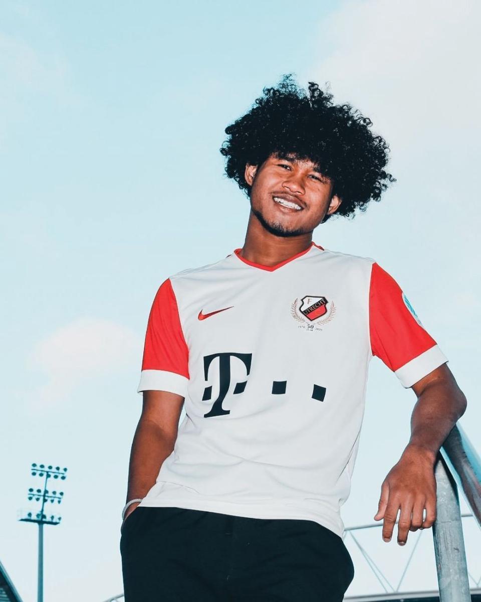 Ini Harga 10 Jersey Pemain Indonesia yang Main di Klub Luar