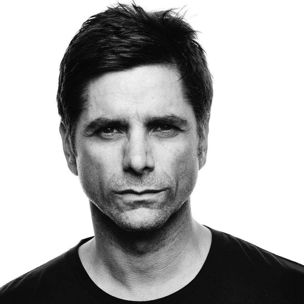 instagram.com/johnstamos