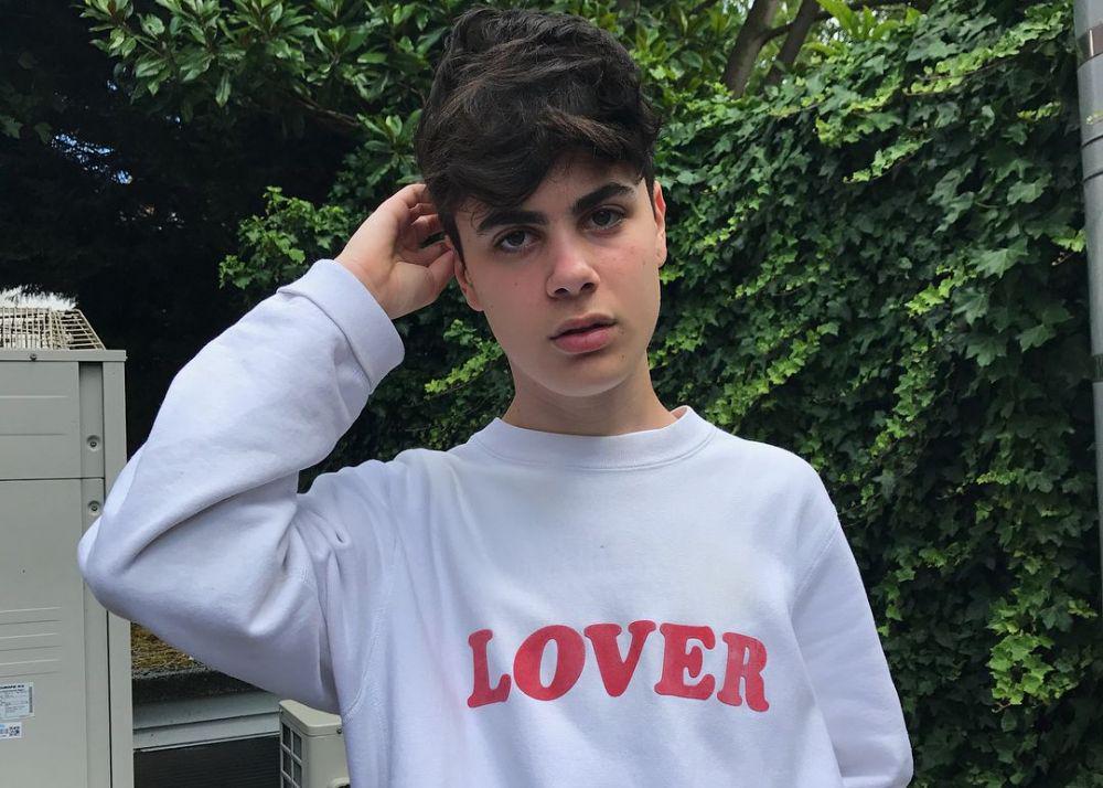 Satu Tahun Debut Jadi Rapper, 10 Pesona Niko B yang Bikin Gemas