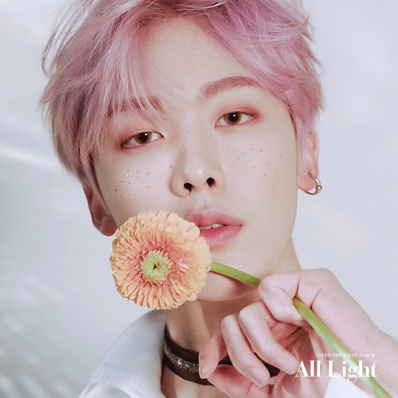 instagram.com/officialastro
