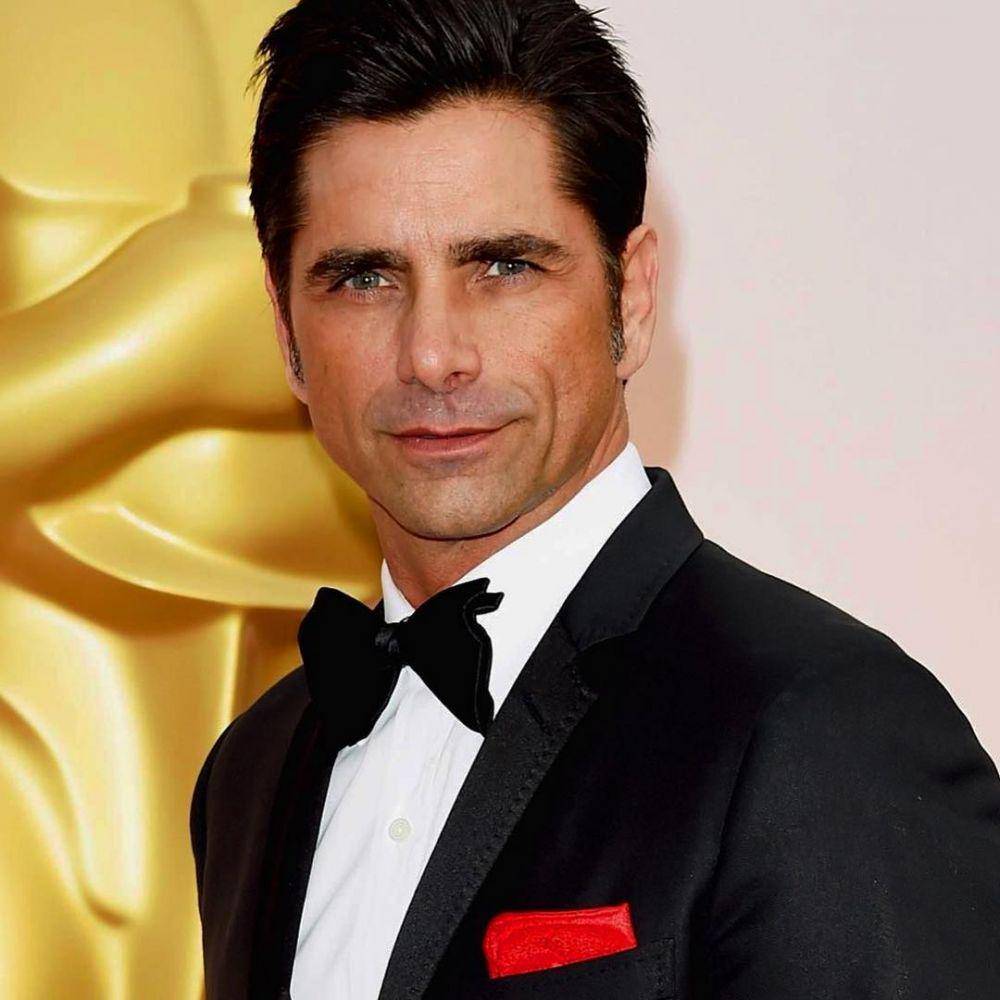 instagram.com/johnstamos