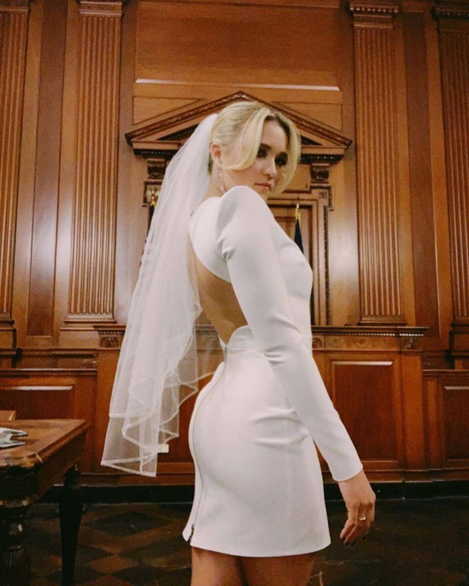 instagram.com/emilyosment