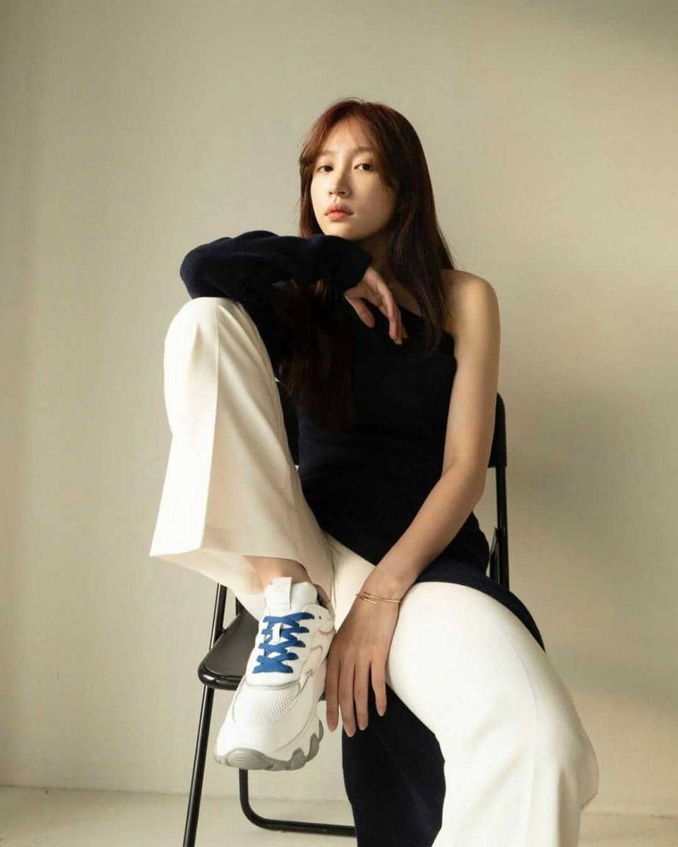 instagram.com/ ahnhani_92