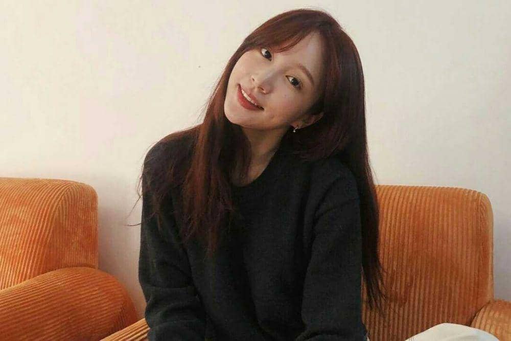 Comeback Drama Jadi Pembaca Berita, Ini 10 Potret Terbaru Hani EXID