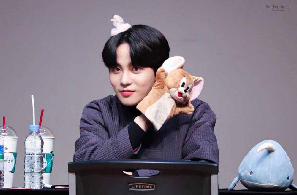 Instagram.com/jongho.apple