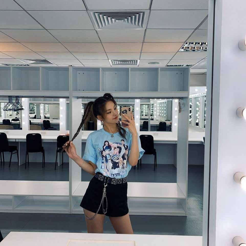 instagram.com/itzy.all.in.us