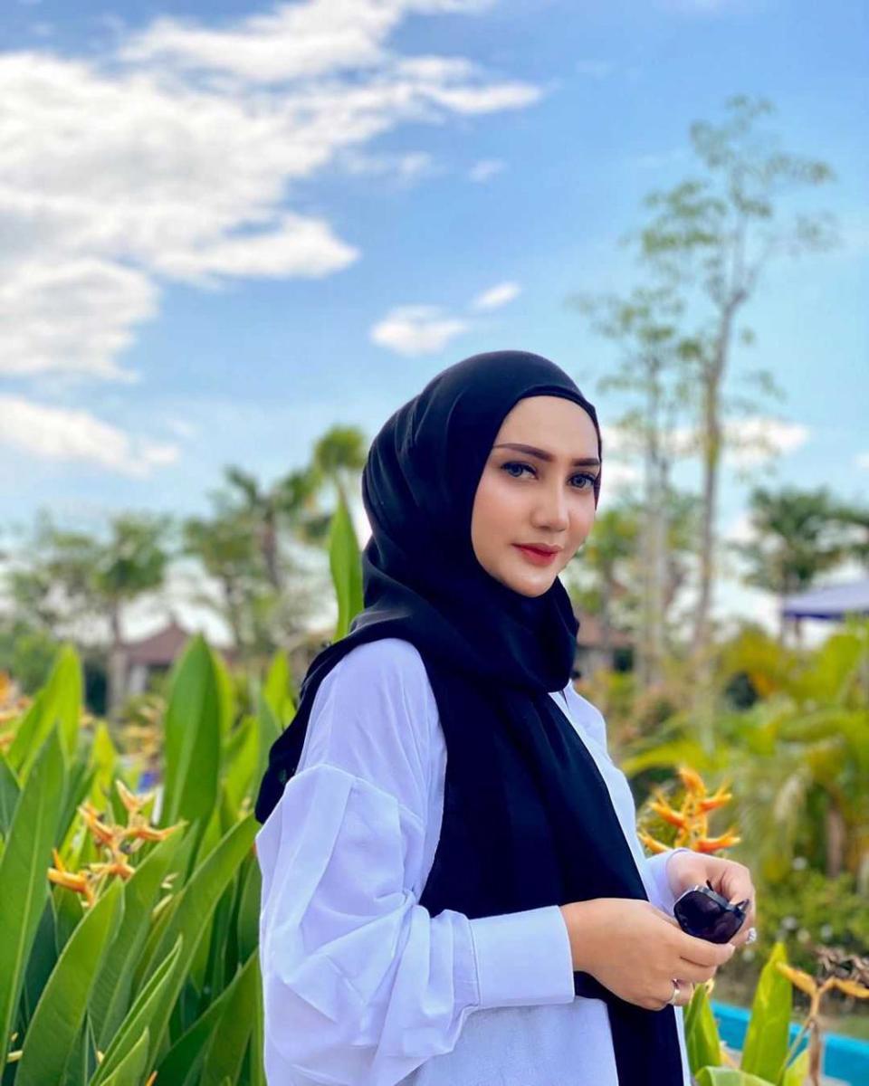 Instagram.com/yulitamci5real