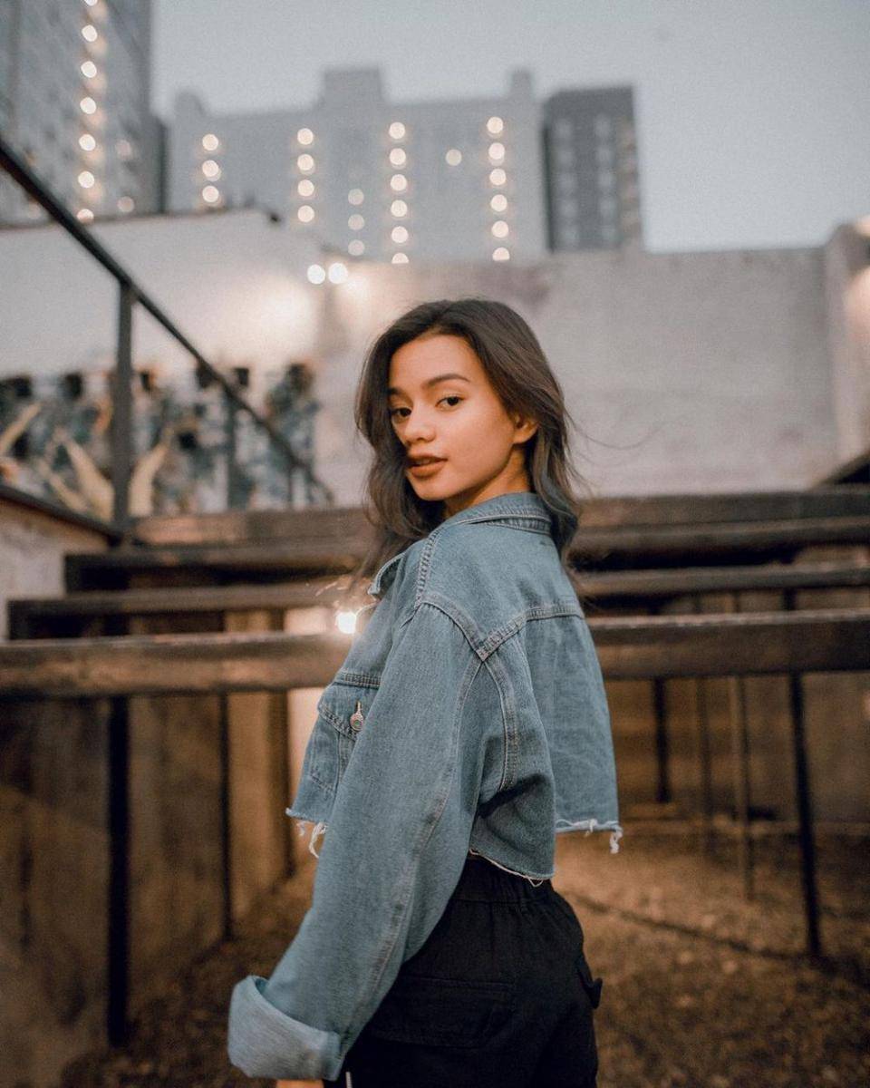 instagram.com/iniadzwaaurell