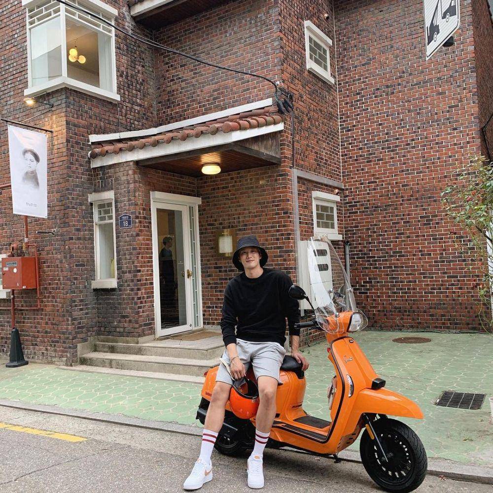 instagram.com/bohyunahn
