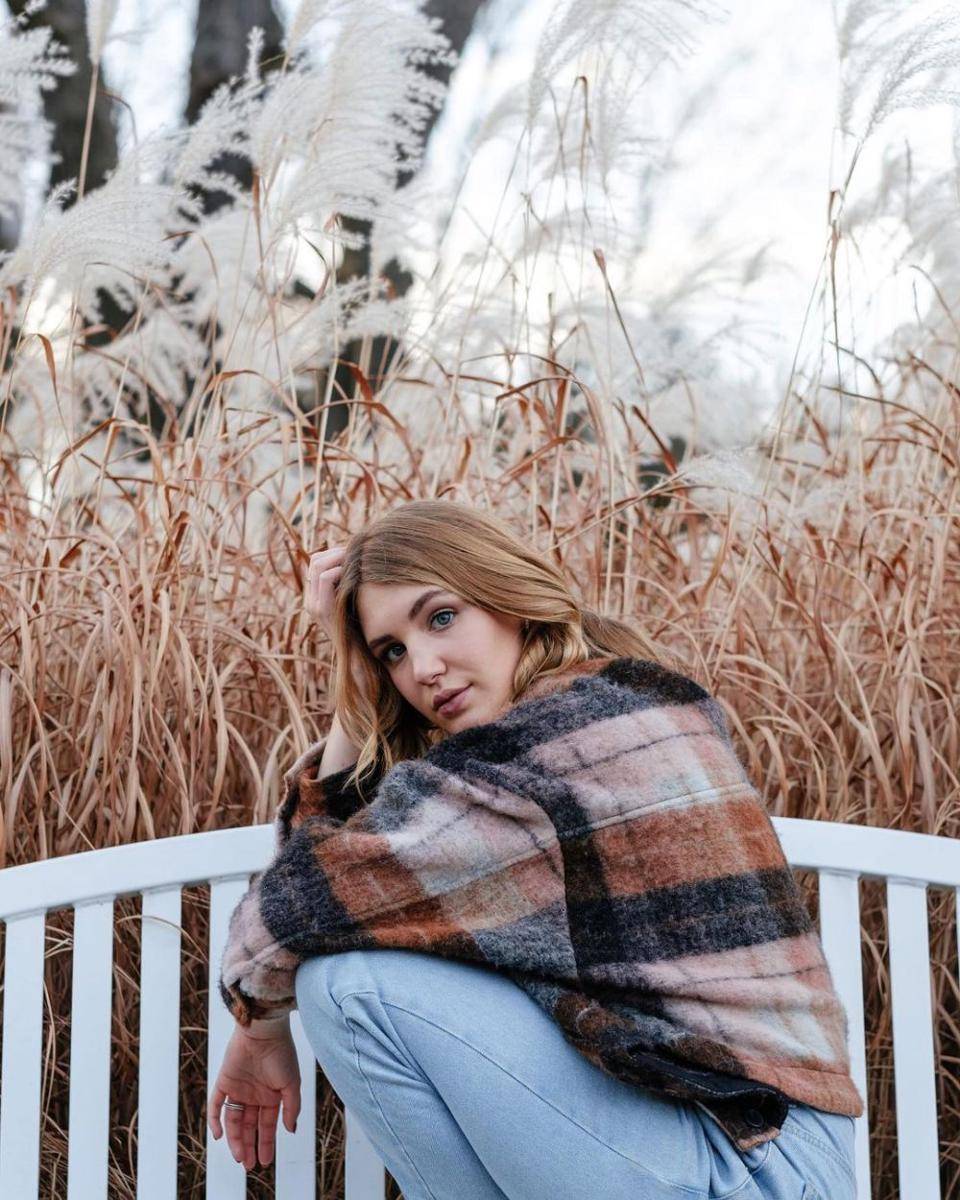 instagram.com/sophie__nelisse
