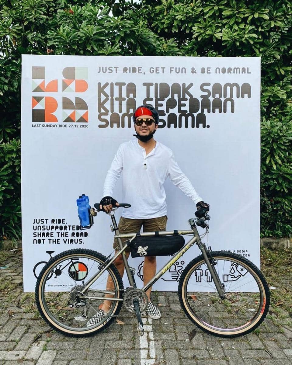 Facebook.com/omeshomesh