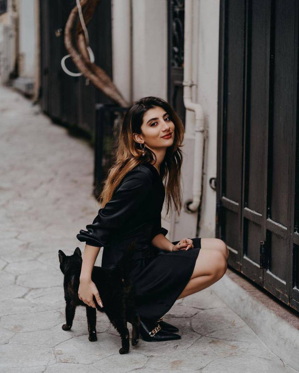 Instagram.com/ayda.mirahmadi