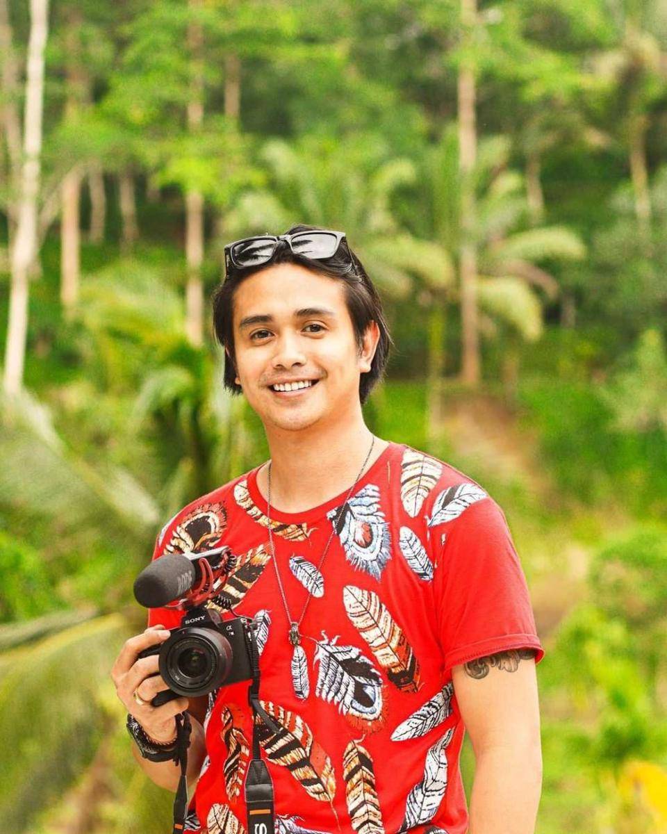instagram.com/ajunperwira
