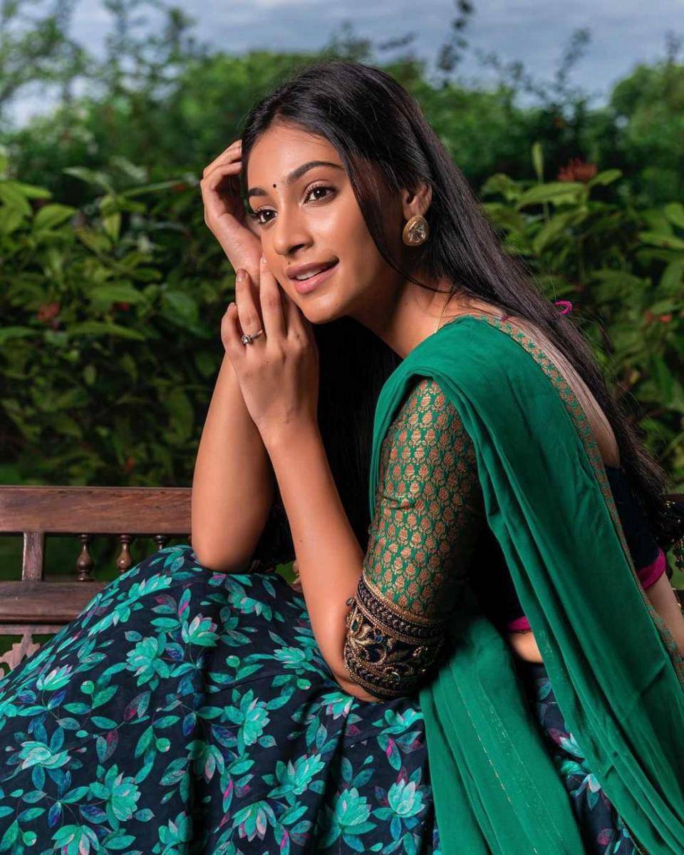 Instagram.com/anukreethy_vas