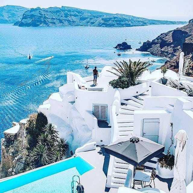 instagram/travelcastaway