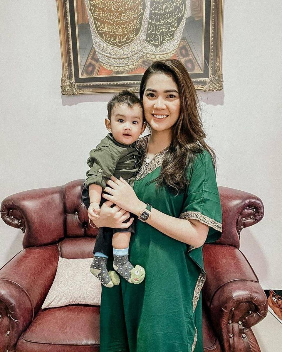instagram.com/rayanurfitrird