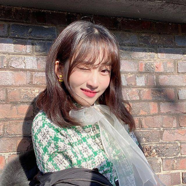 instagram.com/redsquare.official