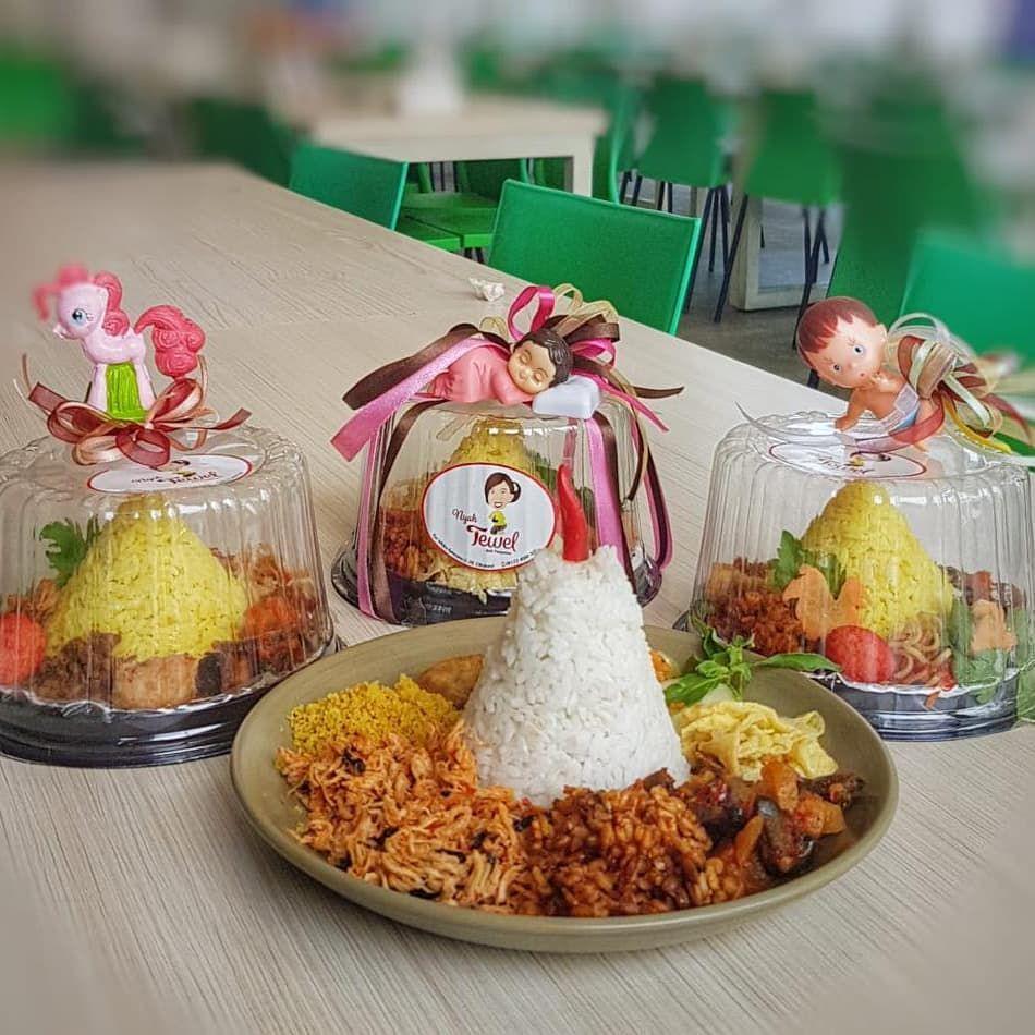 5 Makna Lauk dalam Sajian Tumpeng, Gak Hanya Sekadar Pelengkap!