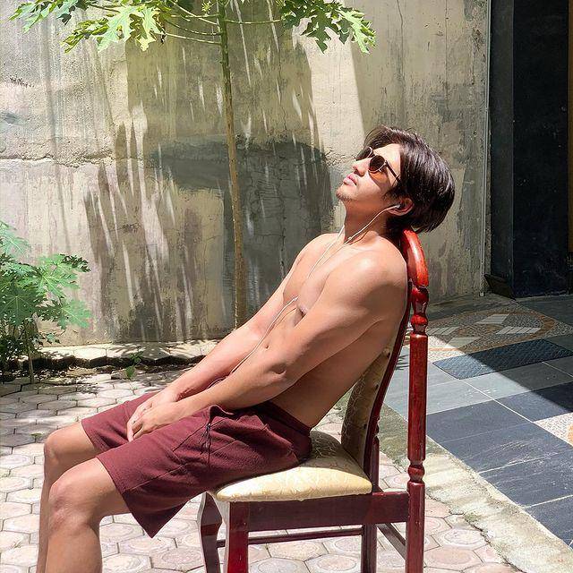 instagram.com/harrisvriza
