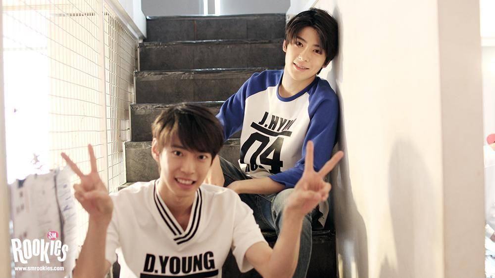 twitter.com/smrookies