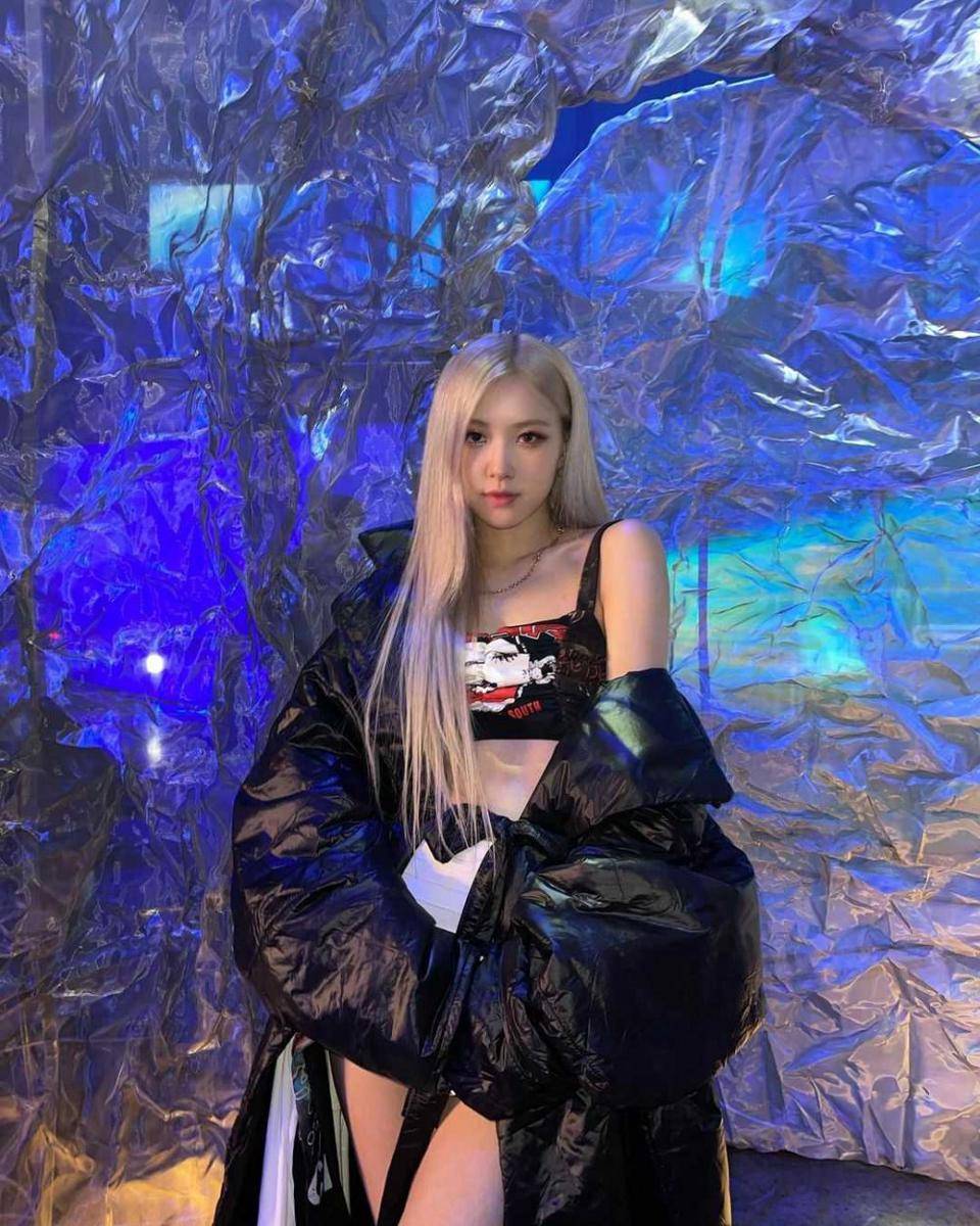 instagram.com/roses_are_rosie