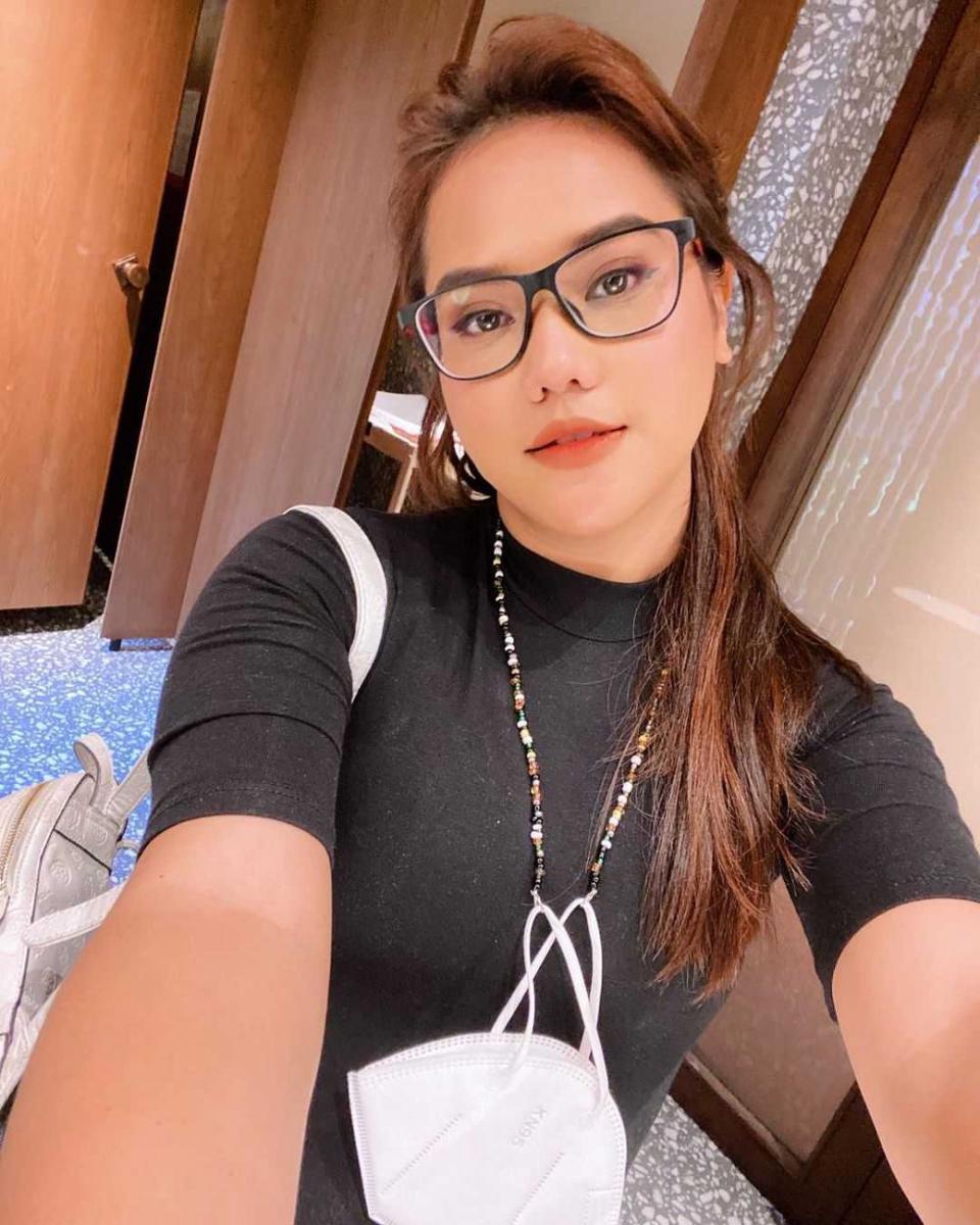 Instagram.com/mytha_lestari