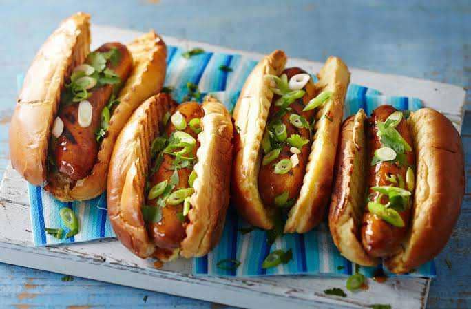 hotdog (realfood.tesco.com)
