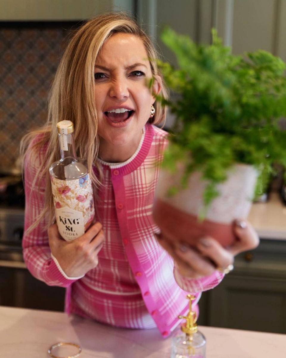 instagram.com/katehudson