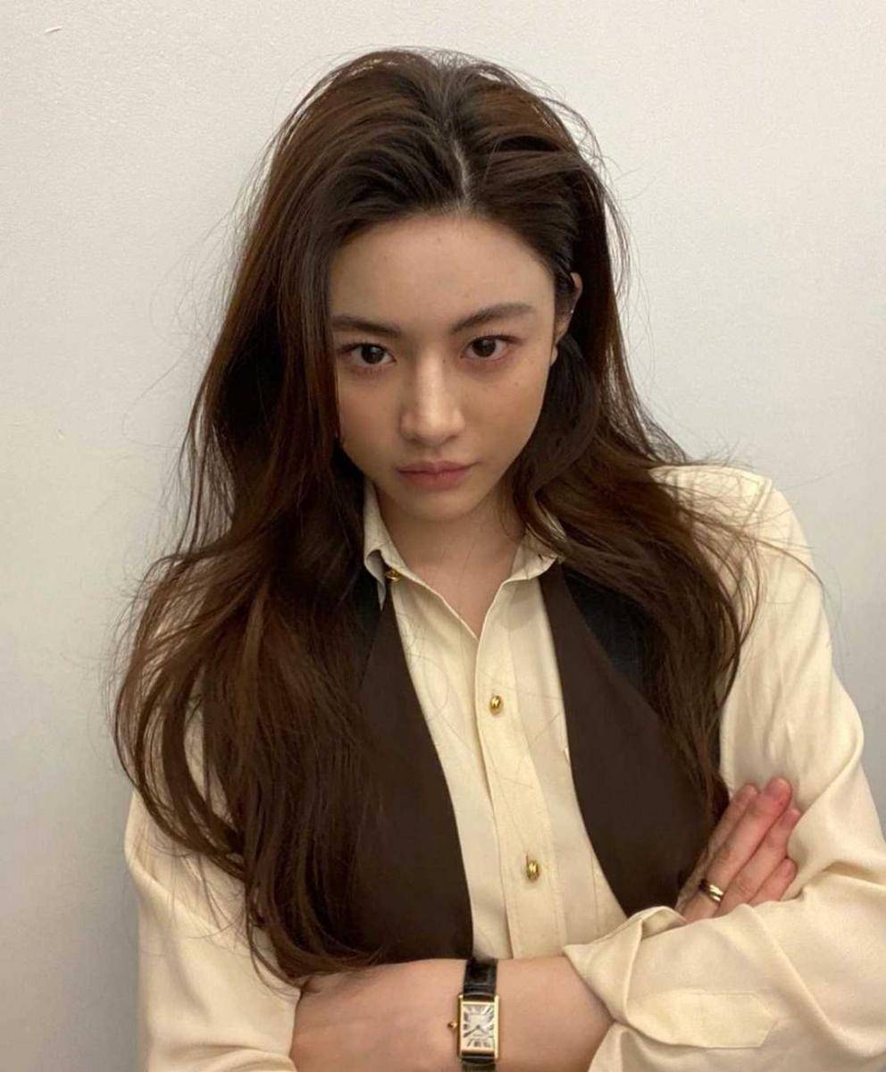 instagram.com/goyounjung