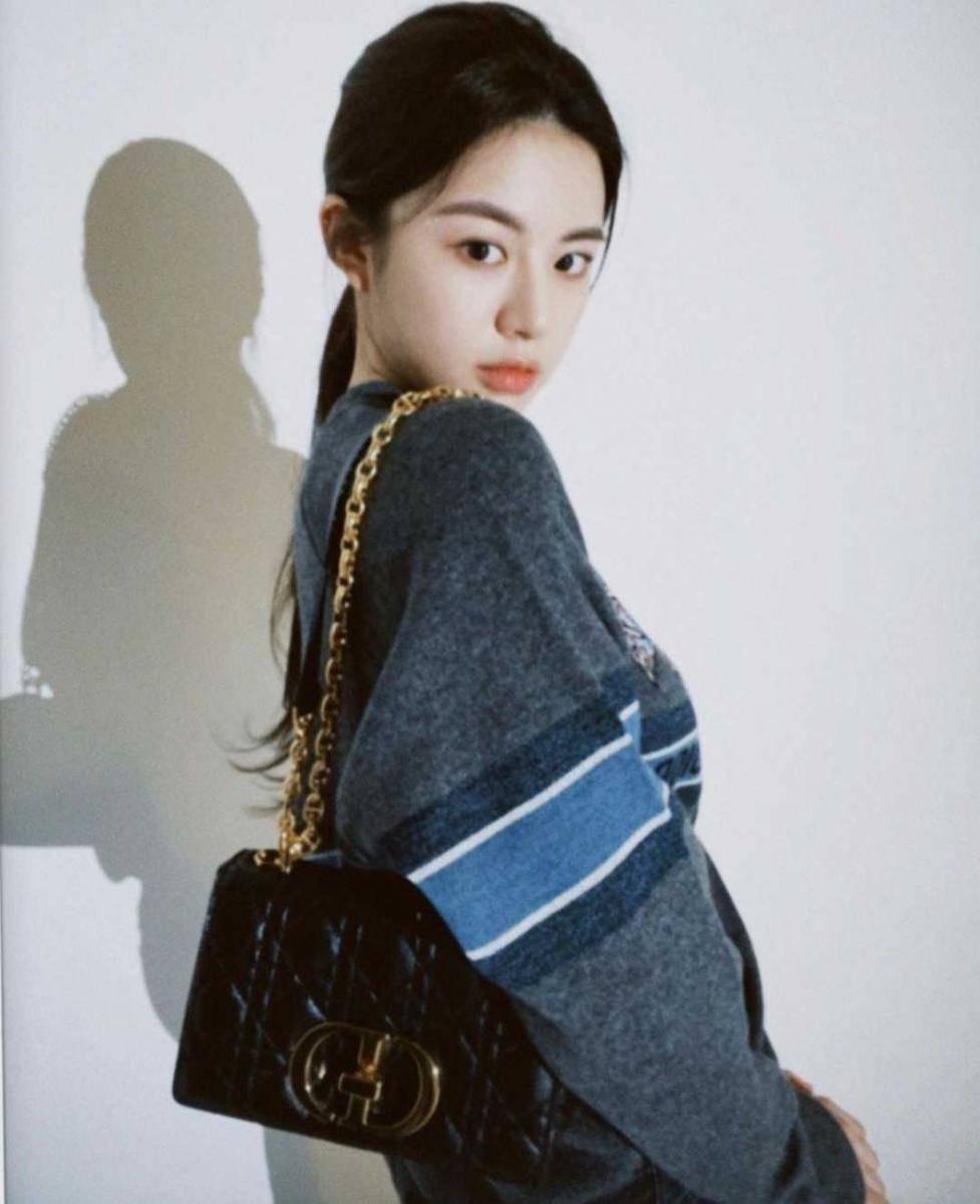 instagram.com/goyounjung
