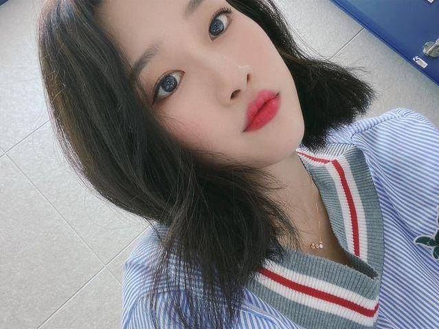 instagram.com/redsquare.official