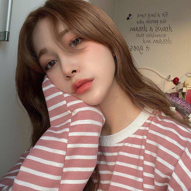 instagram.com/redsquare.official