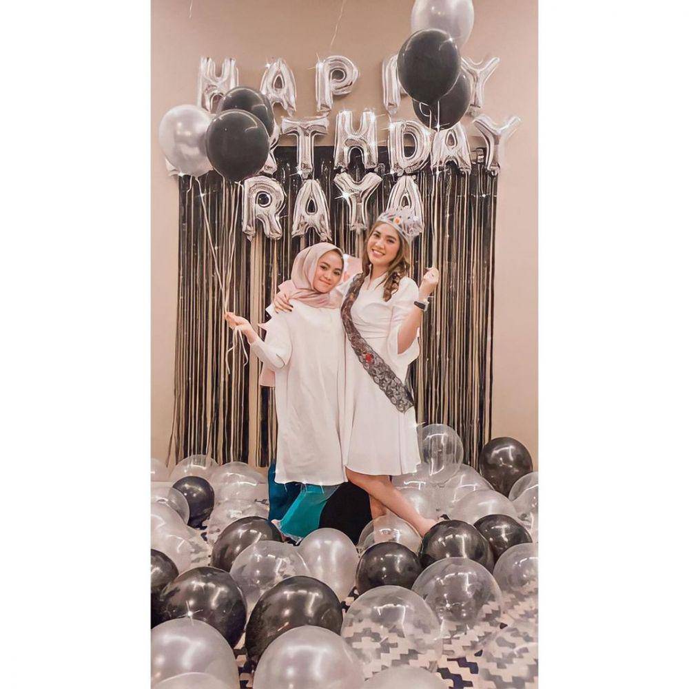 instagram.com/rayanurfitrird