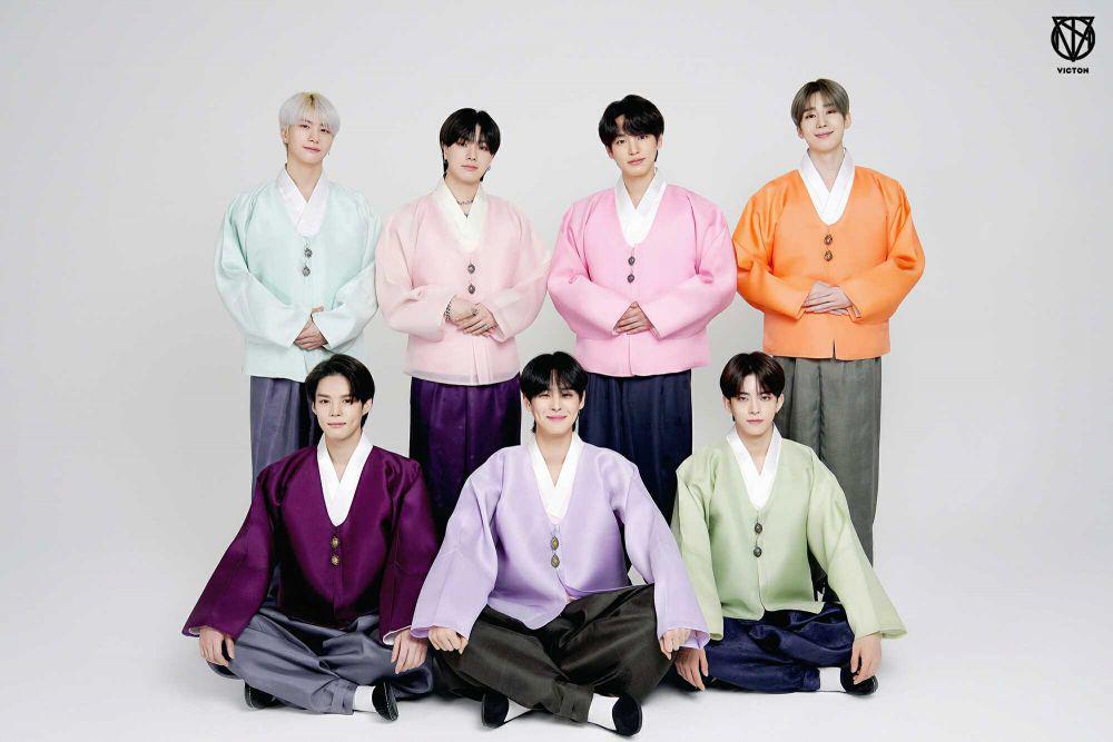 Rayakan Imlek, 12 Potret Menawan VICTON dengan Pakaian Hanbok