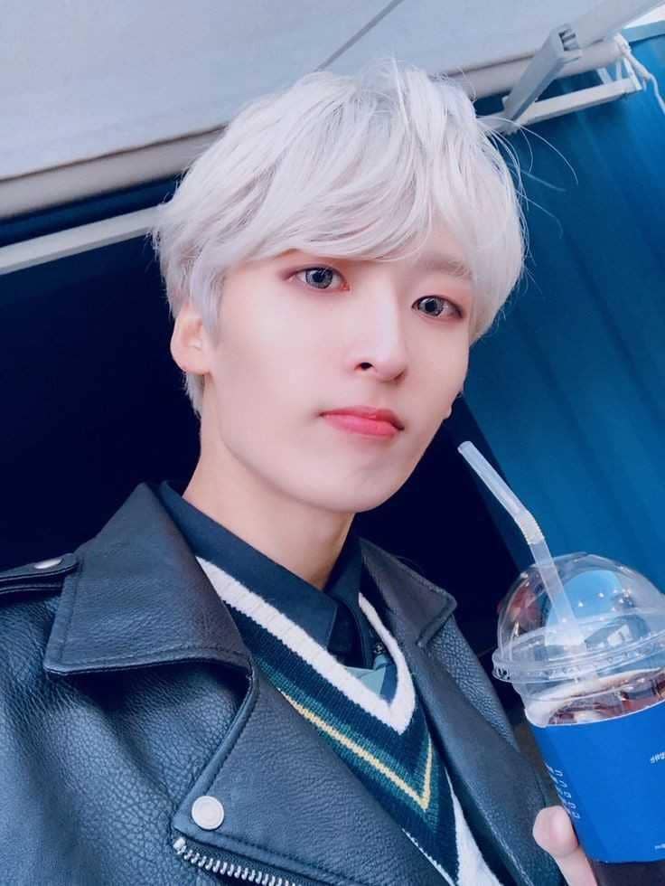 twitter.com/7OC_official