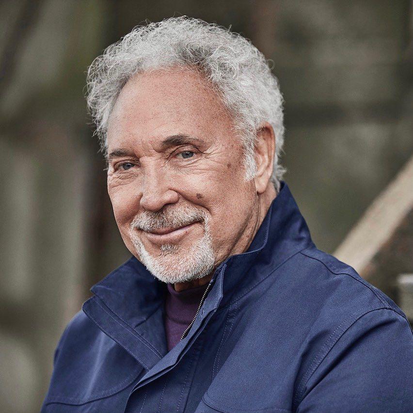 instagram.com/realsirtomjones
