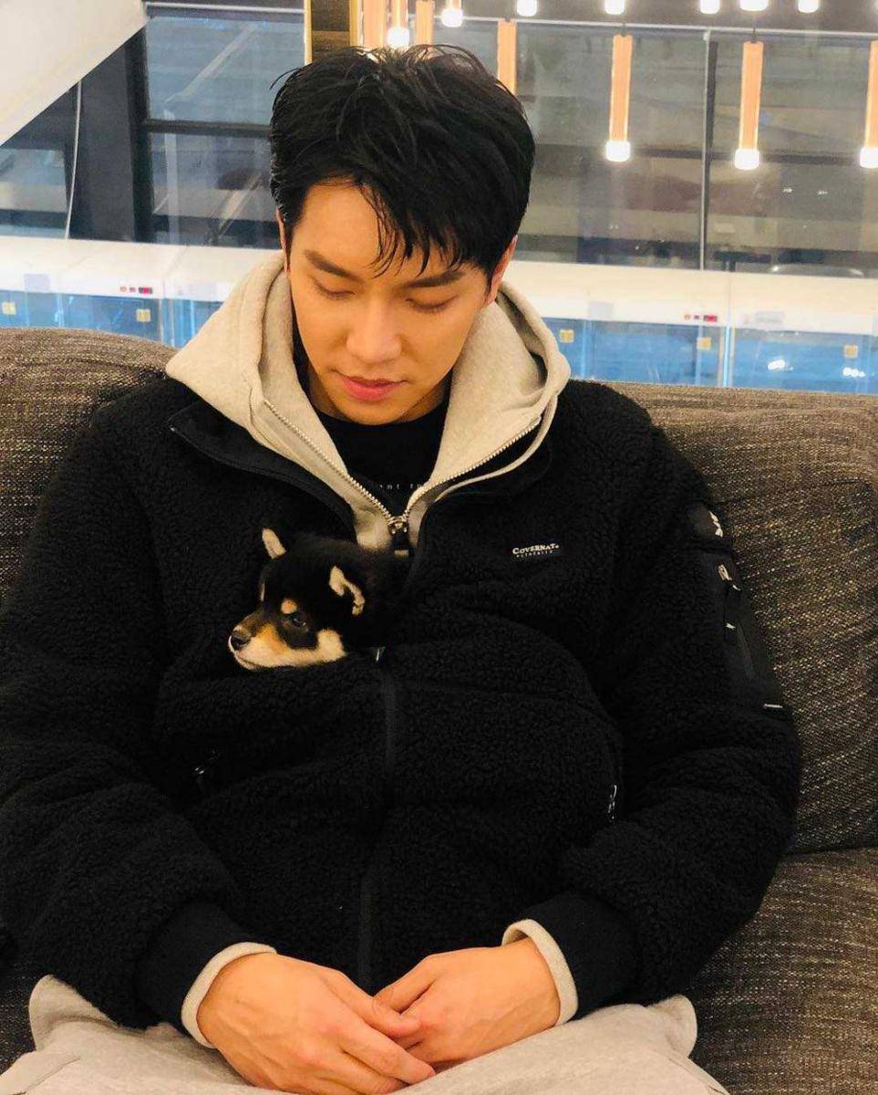 instagram.com/leeseunggi.official
