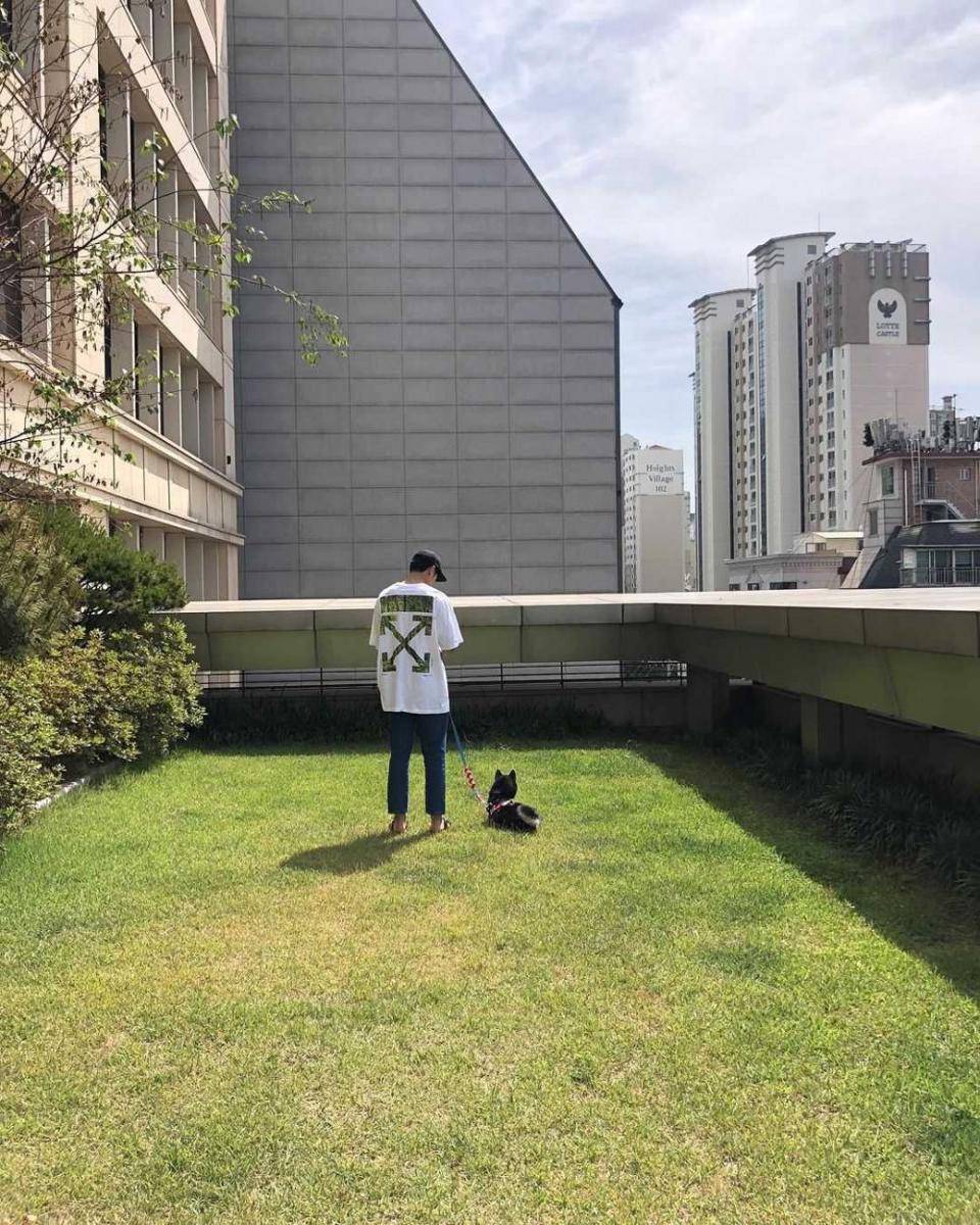 instagram.com/leeseunggi.official