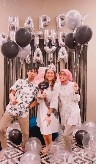 instagram.com/rayanurfitrird