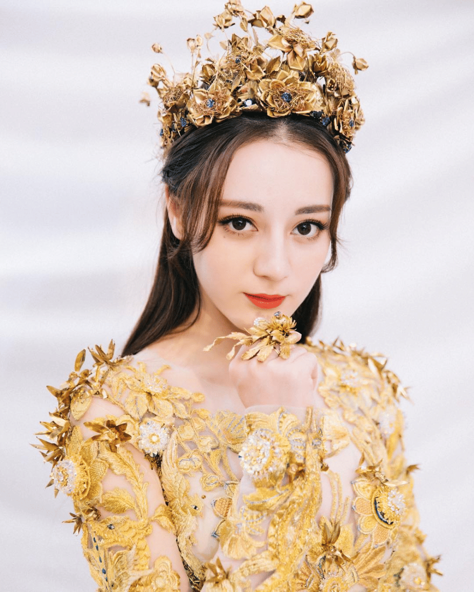 Biodata dan Profil Dilraba Dilmurat, Aktris China Memesona | IDN Times